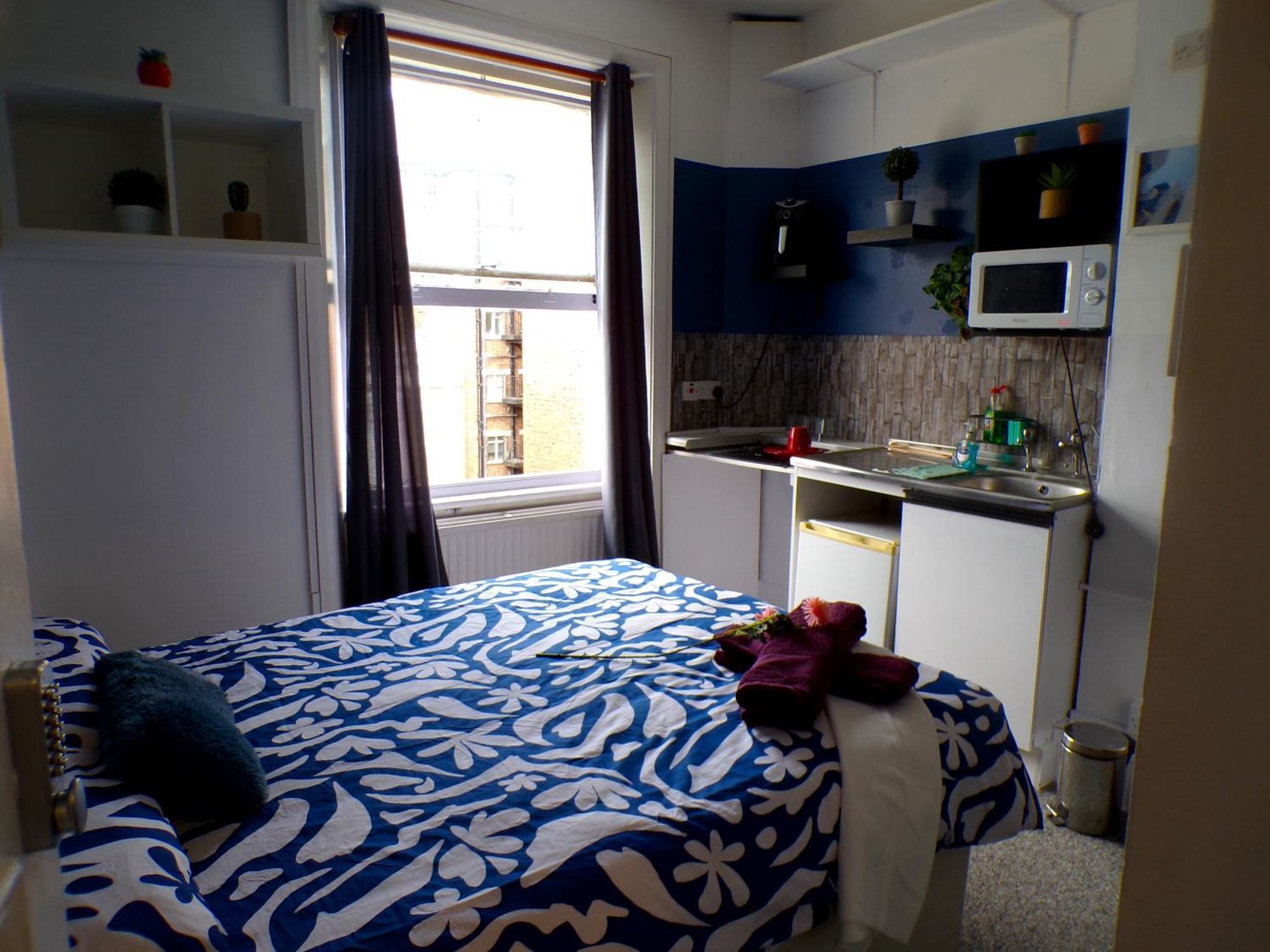 West Kensington - Santorini Apartments Лондон Екстериор снимка